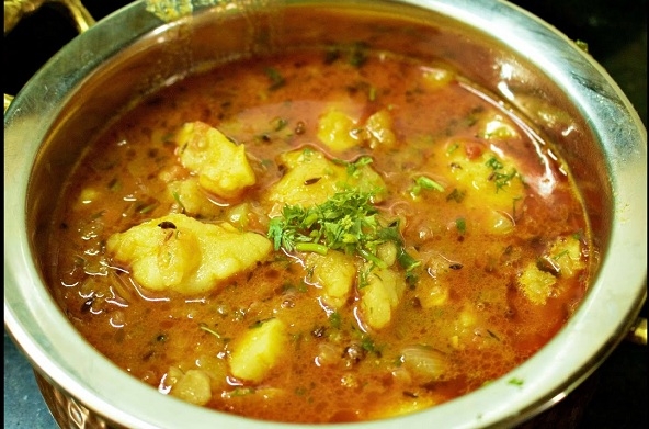 Bhandarewale Aloo ki Sabzi Recipe